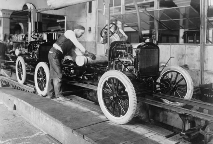 henry_ford_model_t_car_revolution_great_depression3.jpg