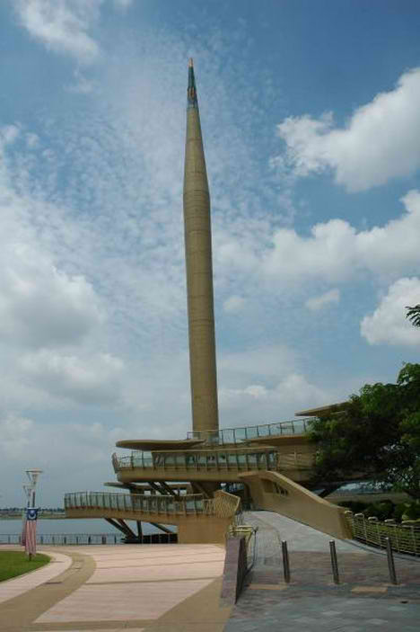 millenniummonument.JPG
