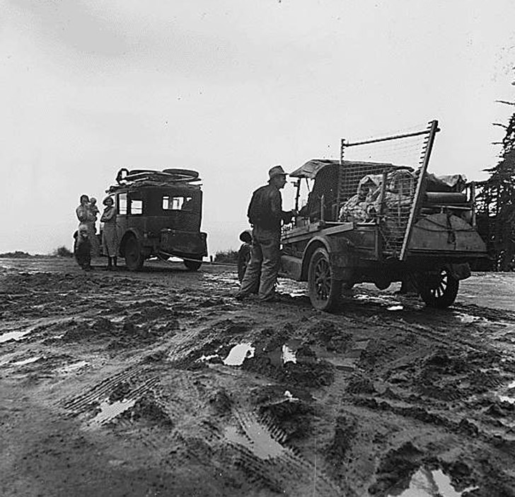 the_great_depression_stock_market_crash_black_tuesday7.jpg