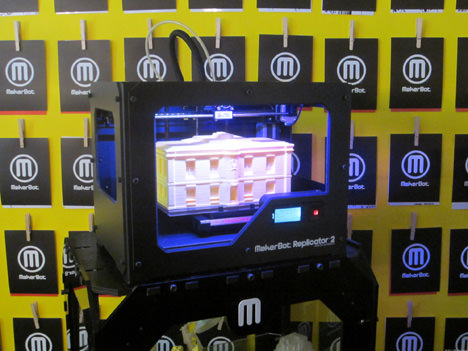 makerbot 3d printer printing